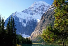 开云足球直播-跨界天王VS宇宙豪门！库里魔幻首秀掀翻诺坎普，技术统计暗藏玄机