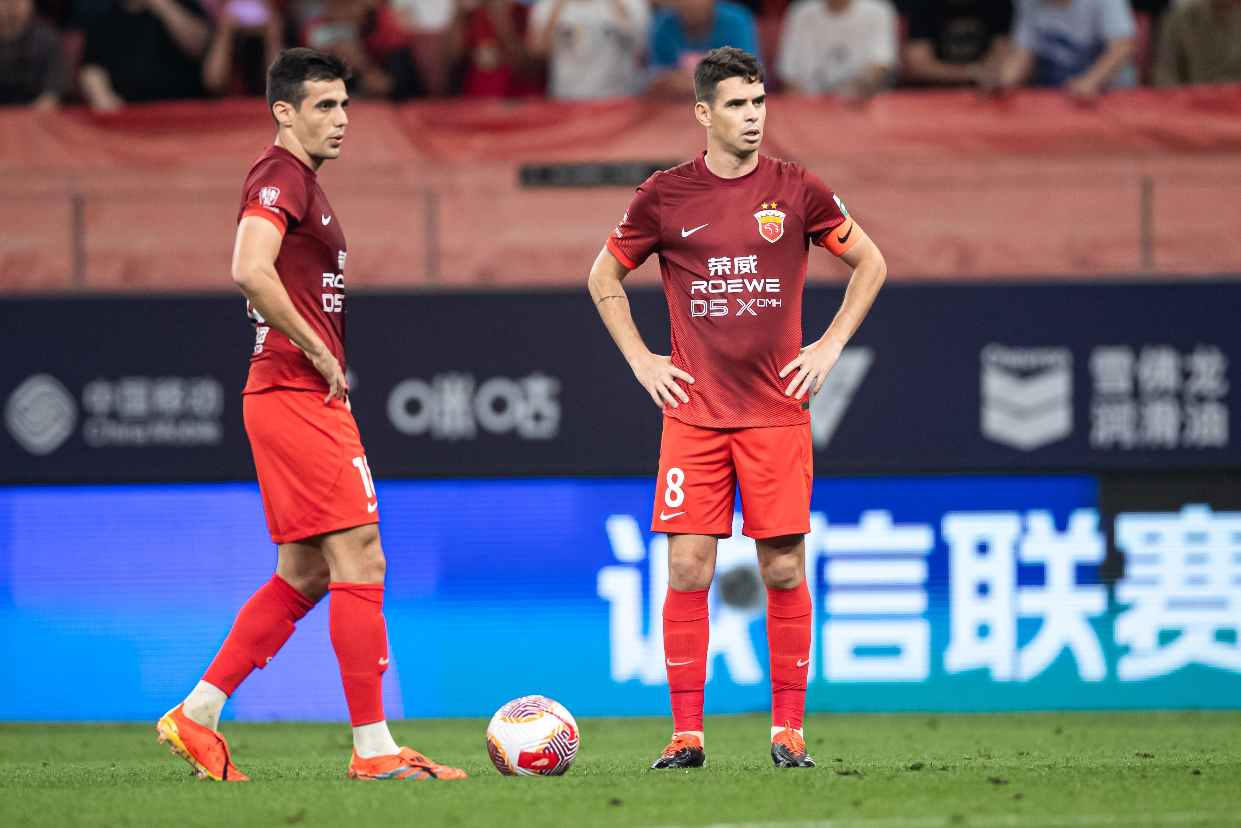 包含豪门对决！德国劲旅引爆足球热潮的词条