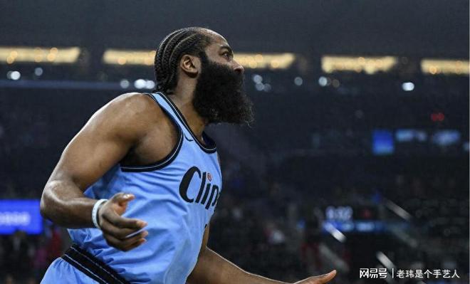 开云足球直播-关于快船主场大胜黄蜂，全队齐心协力赢得比赛的信息