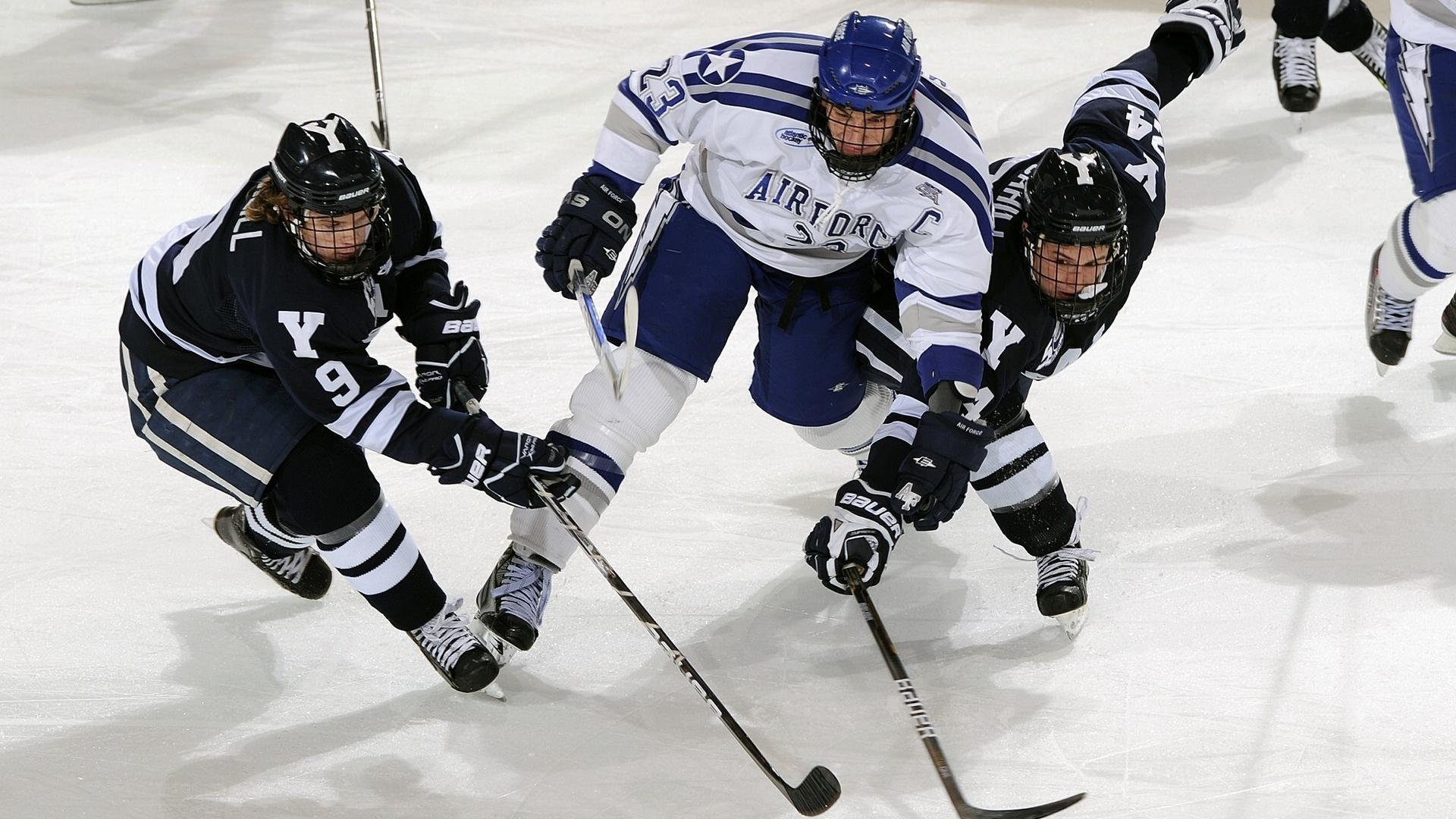 开云体育中国-跨界启示录，篮网的压制力与克莱的接管时刻—团队协作与个人英雄主义的双重奏