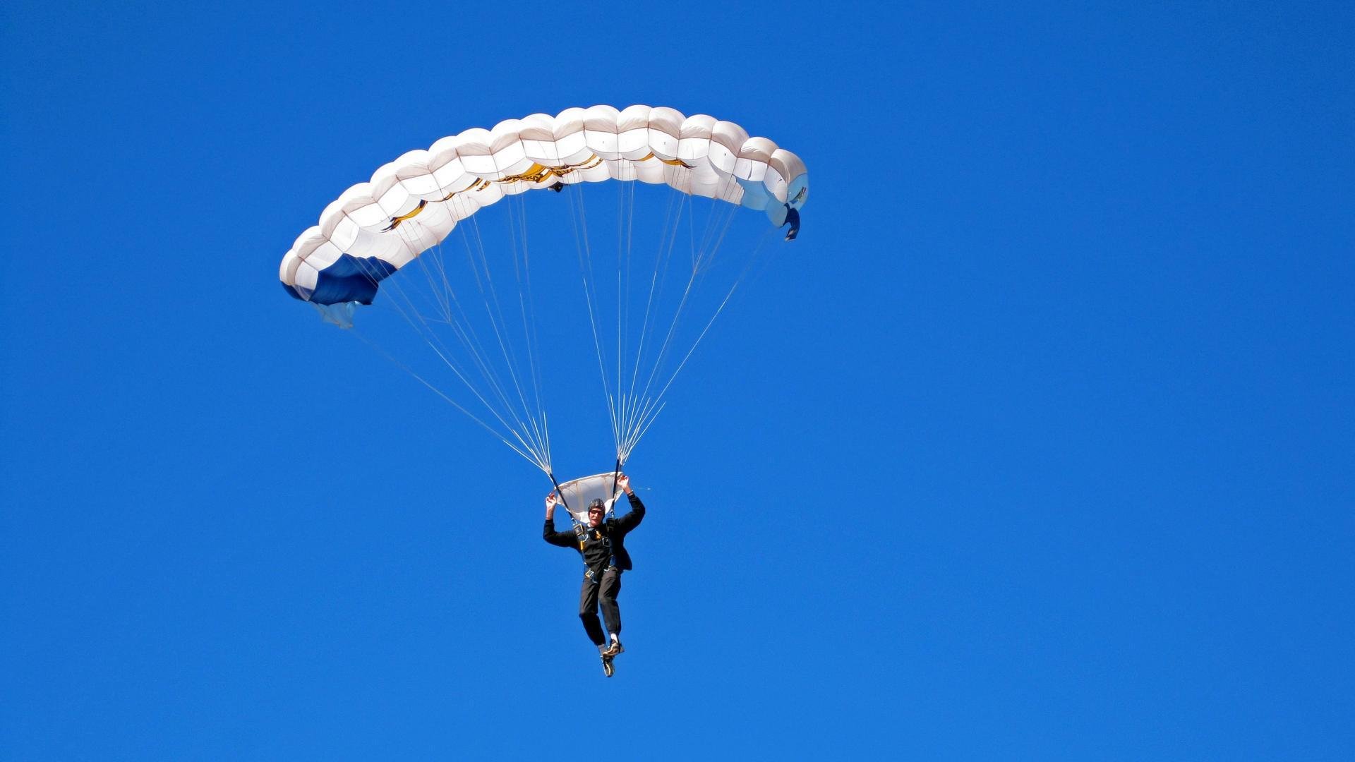 逆转之夜，王哲林扛起全队，湖人逆转福建队